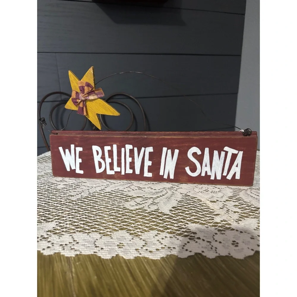 Rustic Wood We Believe In Santa Christmas Sign Primitive Farmhouse Holiday Decor